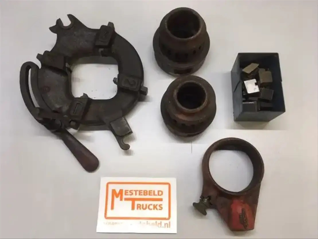 Diversen Draadsnijmachine Brutol type 713 - Staklės: foto 5 Diversen Draadsnijmachine Brutol type 713 - Staklės: foto 5