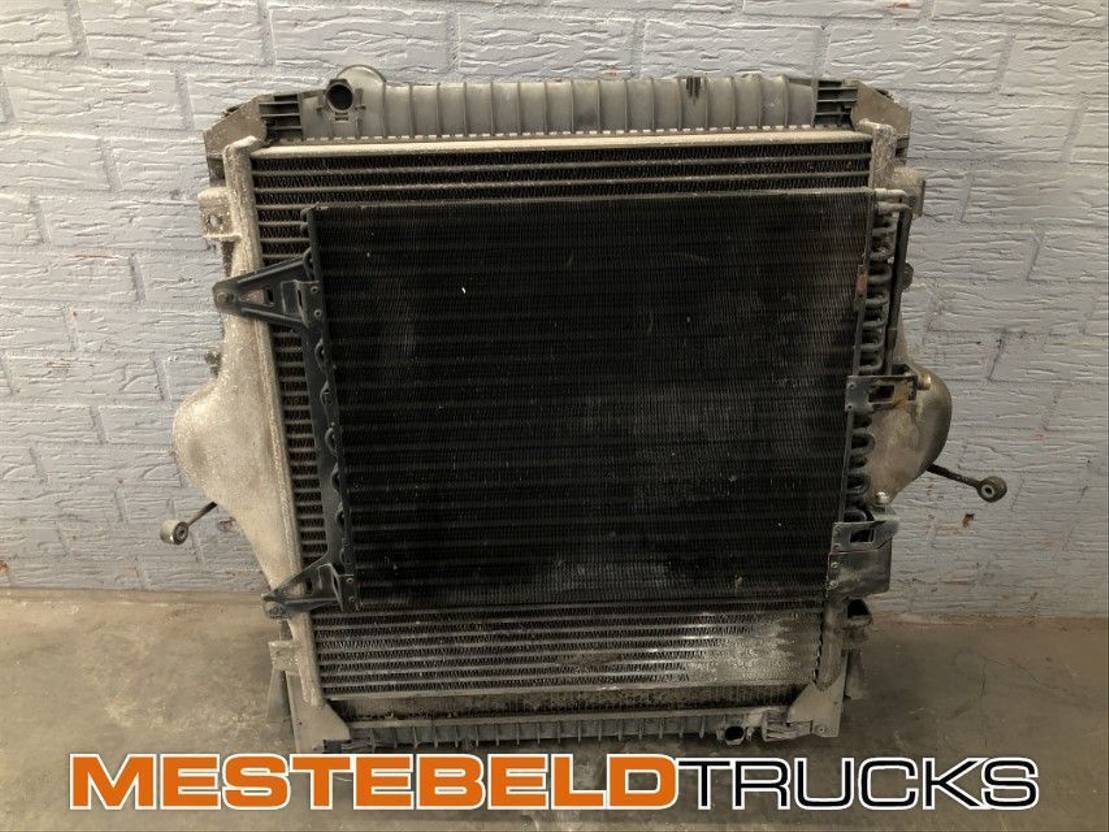 Iveco Radiateur set - Aušinimo sistema - Sunkvežimis: foto 1 Iveco Radiateur set - Aušinimo sistema - Sunkvežimis: foto 1