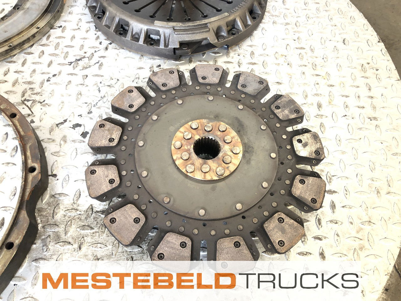 MAN Koppelingsset WSK 440 - Sankaba ir dalys - Sunkvežimis: foto 3 MAN Koppelingsset WSK 440 - Sankaba ir dalys - Sunkvežimis: foto 3