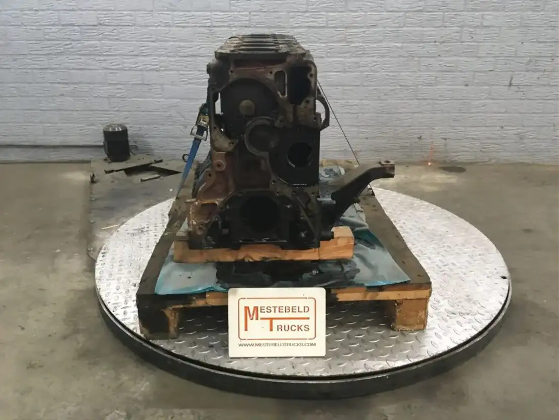 MAN Motorblok D2866 LF 26  - Variklis ir dalys - Sunkvežimis: foto 4 MAN Motorblok D2866 LF 26  - Variklis ir dalys - Sunkvežimis: foto 4