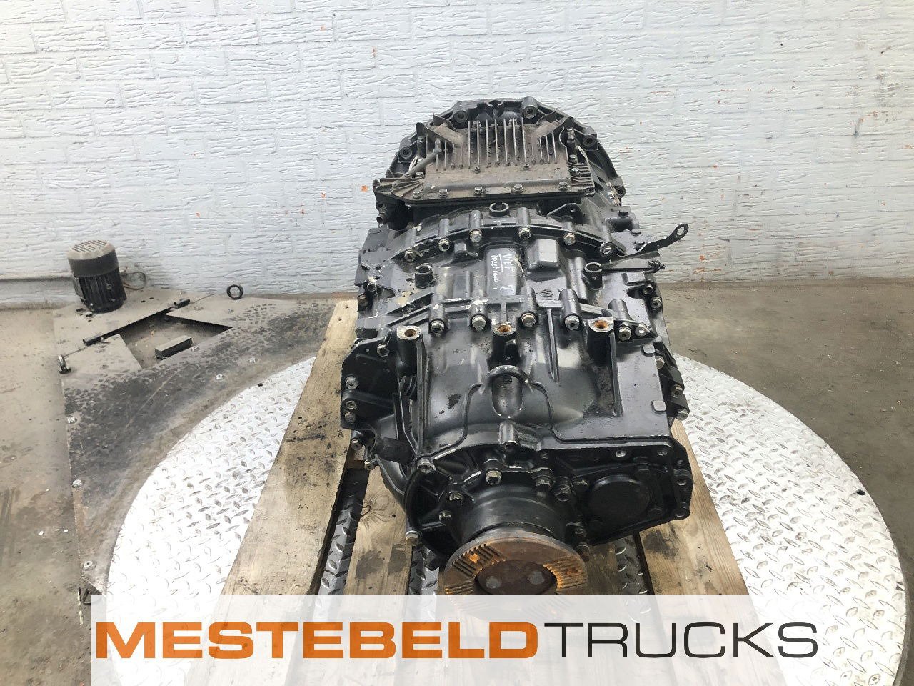 MAN Versnellingsbak 12TC 2740 TO - Pavarų dėžė ir dalys - Sunkvežimis: foto 4 MAN Versnellingsbak 12TC 2740 TO - Pavarų dėžė ir dalys - Sunkvežimis: foto 4