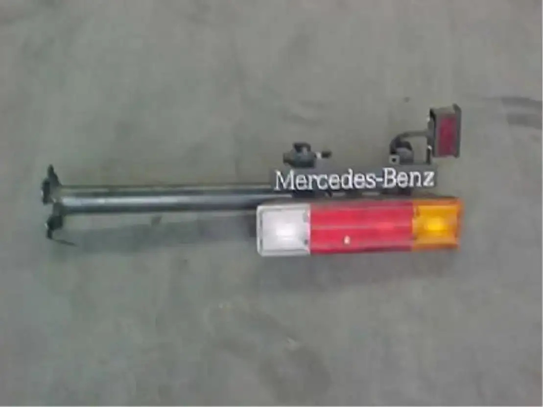 Mercedes-Benz Achterlicht+steun - Elektros sistema - Sunkvežimis: foto 1 Mercedes-Benz Achterlicht+steun - Elektros sistema - Sunkvežimis: foto 1