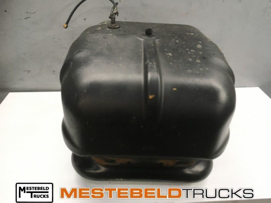 Mercedes-Benz Brandstoftank 100 liter - Kuro sistema - Komercinis automobilis: foto 1 Mercedes-Benz Brandstoftank 100 liter - Kuro sistema - Komercinis automobilis: foto 1