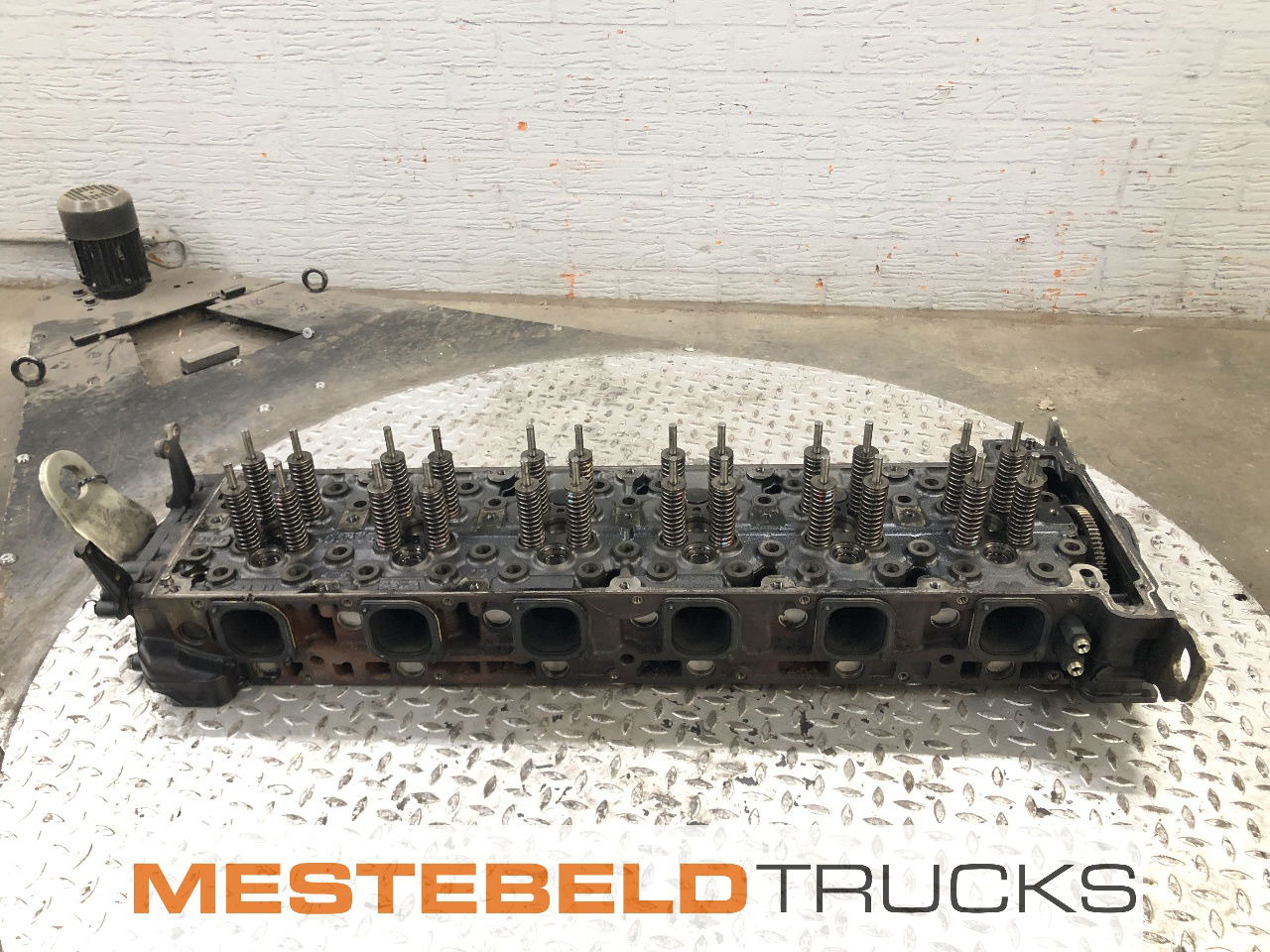 Mercedes-Benz Cilinderkop OM 471 - Variklis ir dalys - Sunkvežimis: foto 1 Mercedes-Benz Cilinderkop OM 471 - Variklis ir dalys - Sunkvežimis: foto 1