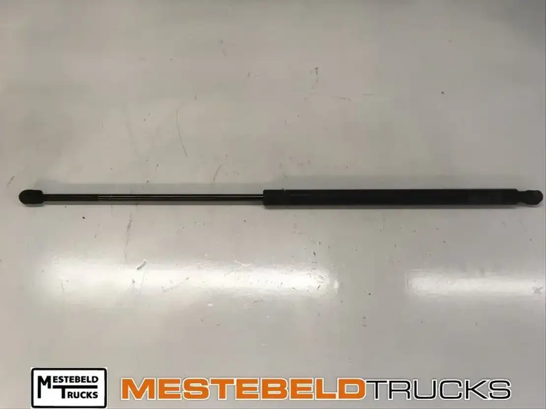 Scania G asveer - Kabina ir interjeras - Sunkvežimis: foto 1 Scania G asveer - Kabina ir interjeras - Sunkvežimis: foto 1