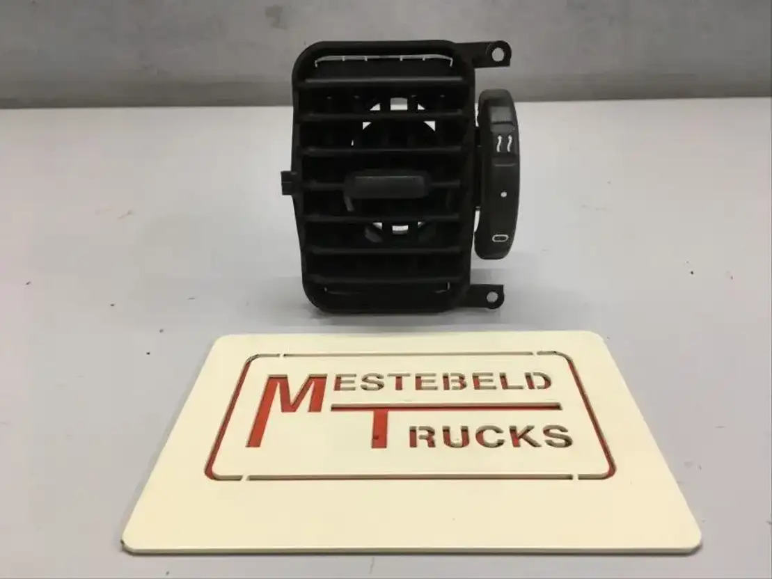 Scania Ventilatie opening rechts - Kabina ir interjeras - Sunkvežimis: foto 1 Scania Ventilatie opening rechts - Kabina ir interjeras - Sunkvežimis: foto 1