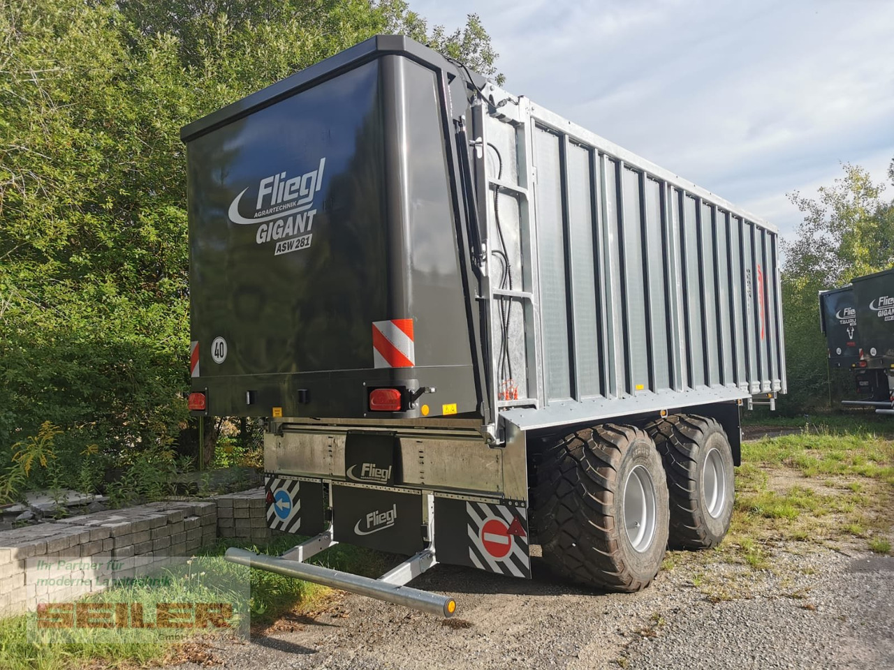 Fliegl ASW 281 GIGANT FOX 45m³ - Priekaba rinktuvė: foto 3 Fliegl ASW 281 GIGANT FOX 45m³ - Priekaba rinktuvė: foto 3