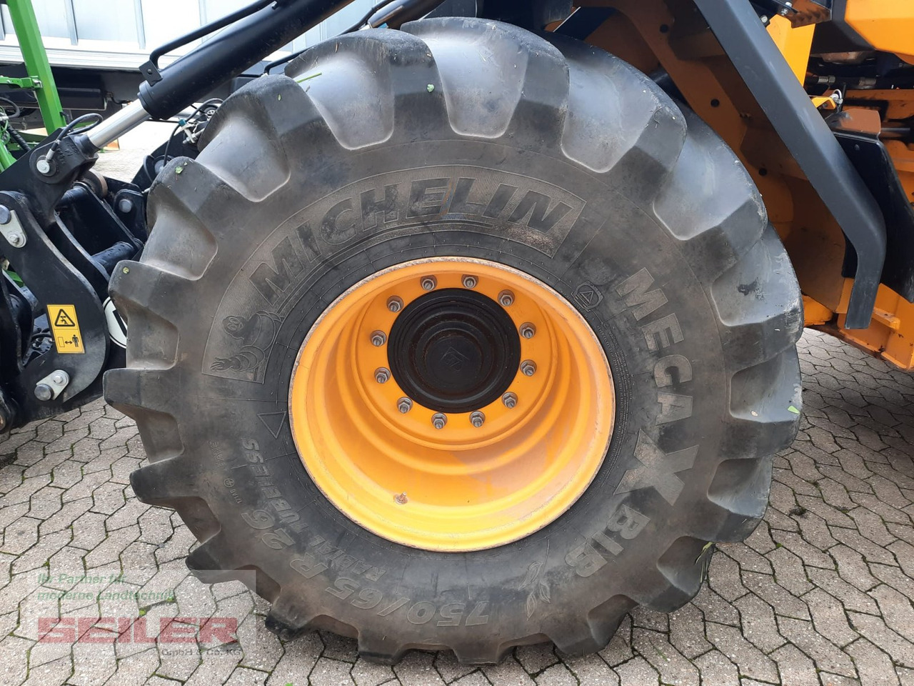 Ratinis krautuvas JCB 435 S Agri: foto 6