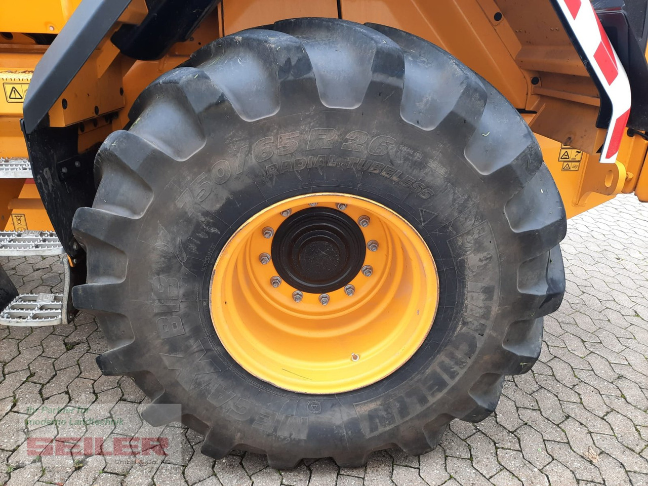 Ratinis krautuvas JCB 435 S Agri: foto 7