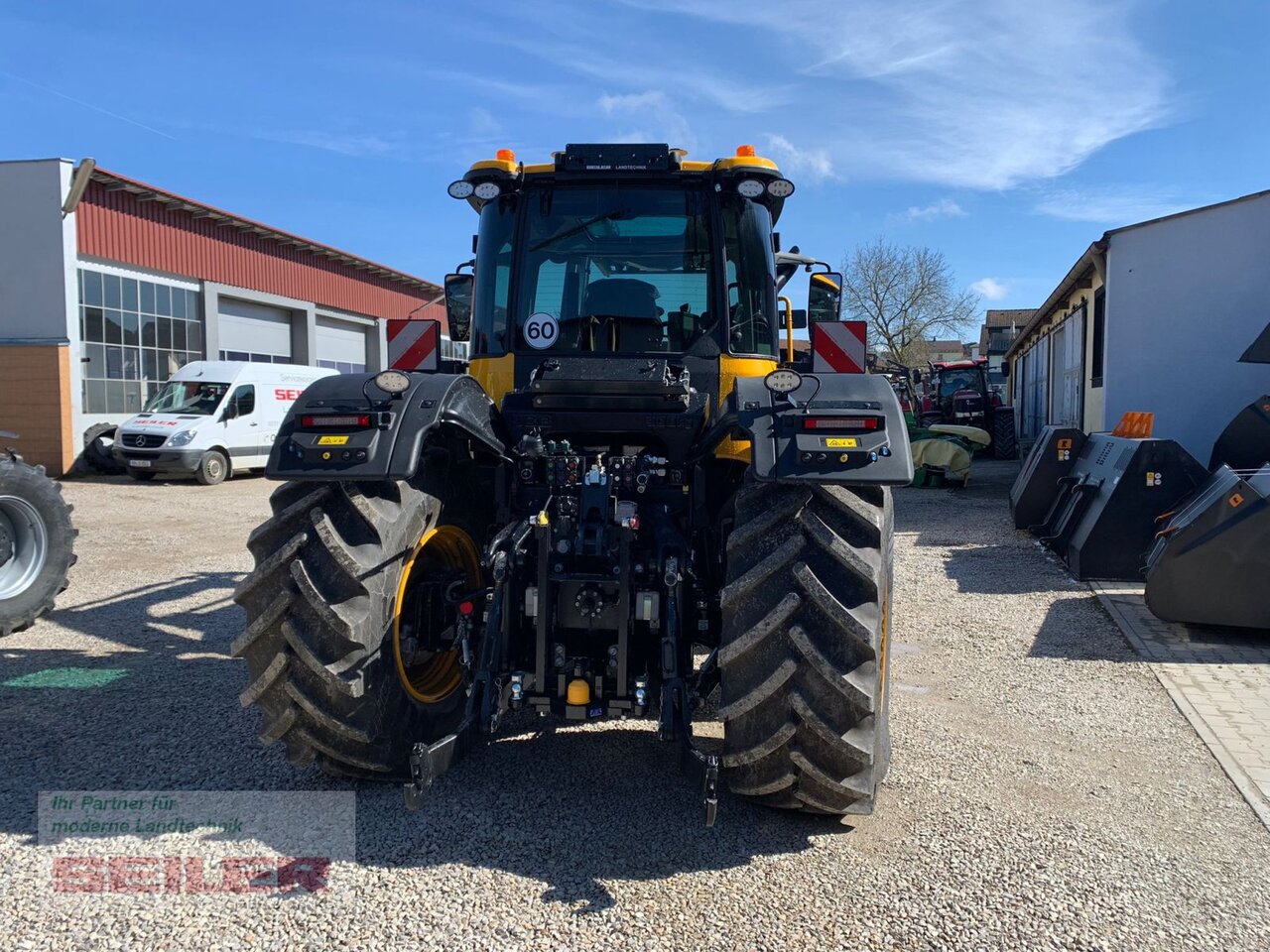 JCB Fastrac 4220 ICON + Frontlader Q7S - Traktorius: foto 5 JCB Fastrac 4220 ICON + Frontlader Q7S - Traktorius: foto 5