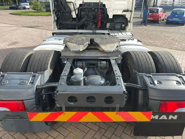 MAN TGX 18.480 Euro 6 Retarder 2 tanks - Vilkikas: foto 5 MAN TGX 18.480 Euro 6 Retarder 2 tanks - Vilkikas: foto 5