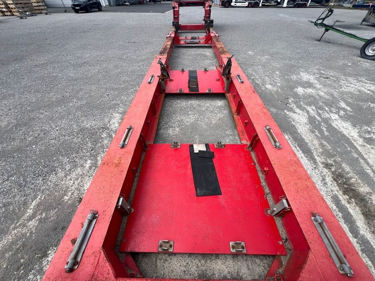 FAYMONVILLE STBZ - 2WAA Megamax Yachttransport - Žemo profilio platforma puspriekabė: foto 5 FAYMONVILLE STBZ - 2WAA Megamax Yachttransport - Žemo profilio platforma puspriekabė: foto 5