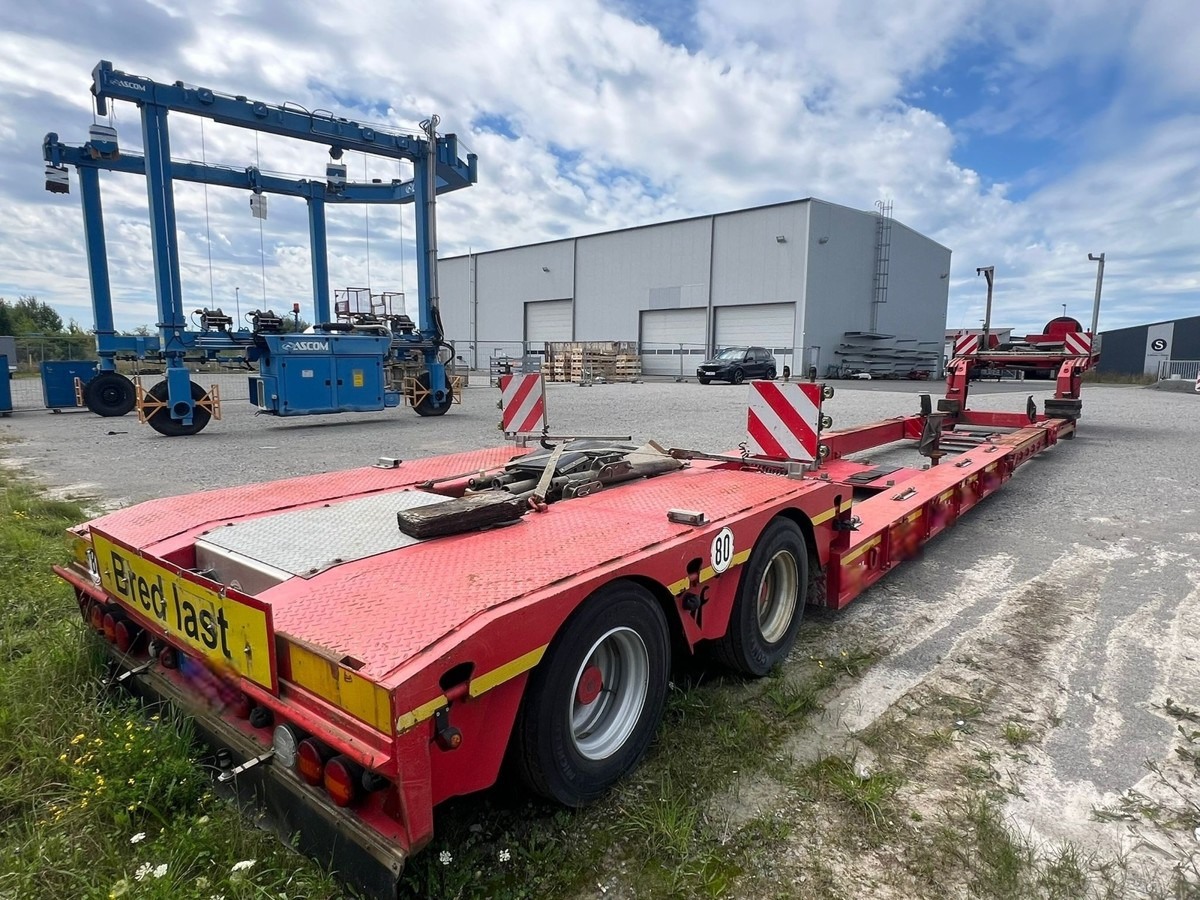 FAYMONVILLE STBZ - 2WAA Megamax Yachttransport - Žemo profilio platforma puspriekabė: foto 2 FAYMONVILLE STBZ - 2WAA Megamax Yachttransport - Žemo profilio platforma puspriekabė: foto 2