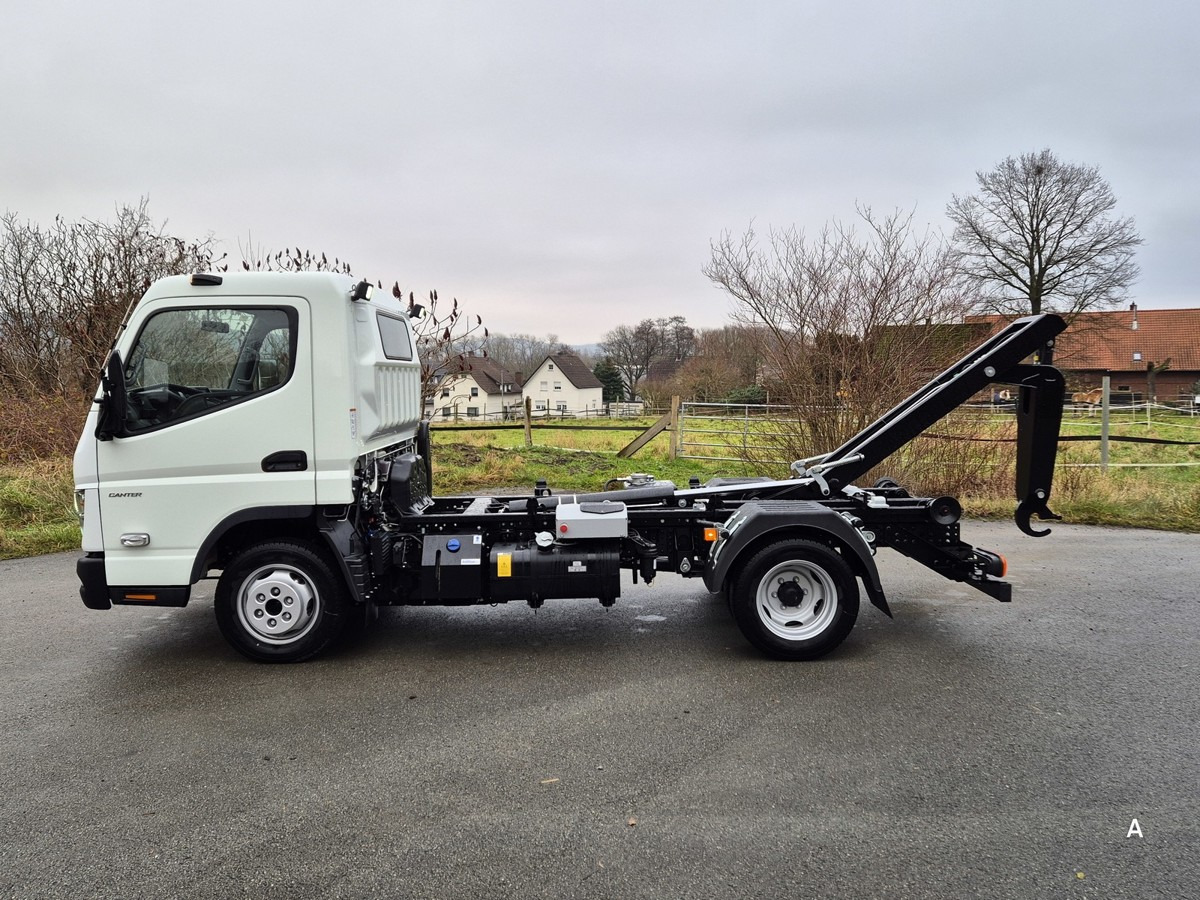FUSO 3C15 Duonic Aut.City Abrollkipper AHK 3.5T - Hook-lift sunkvežimis: foto 4 FUSO 3C15 Duonic Aut.City Abrollkipper AHK 3.5T - Hook-lift sunkvežimis: foto 4