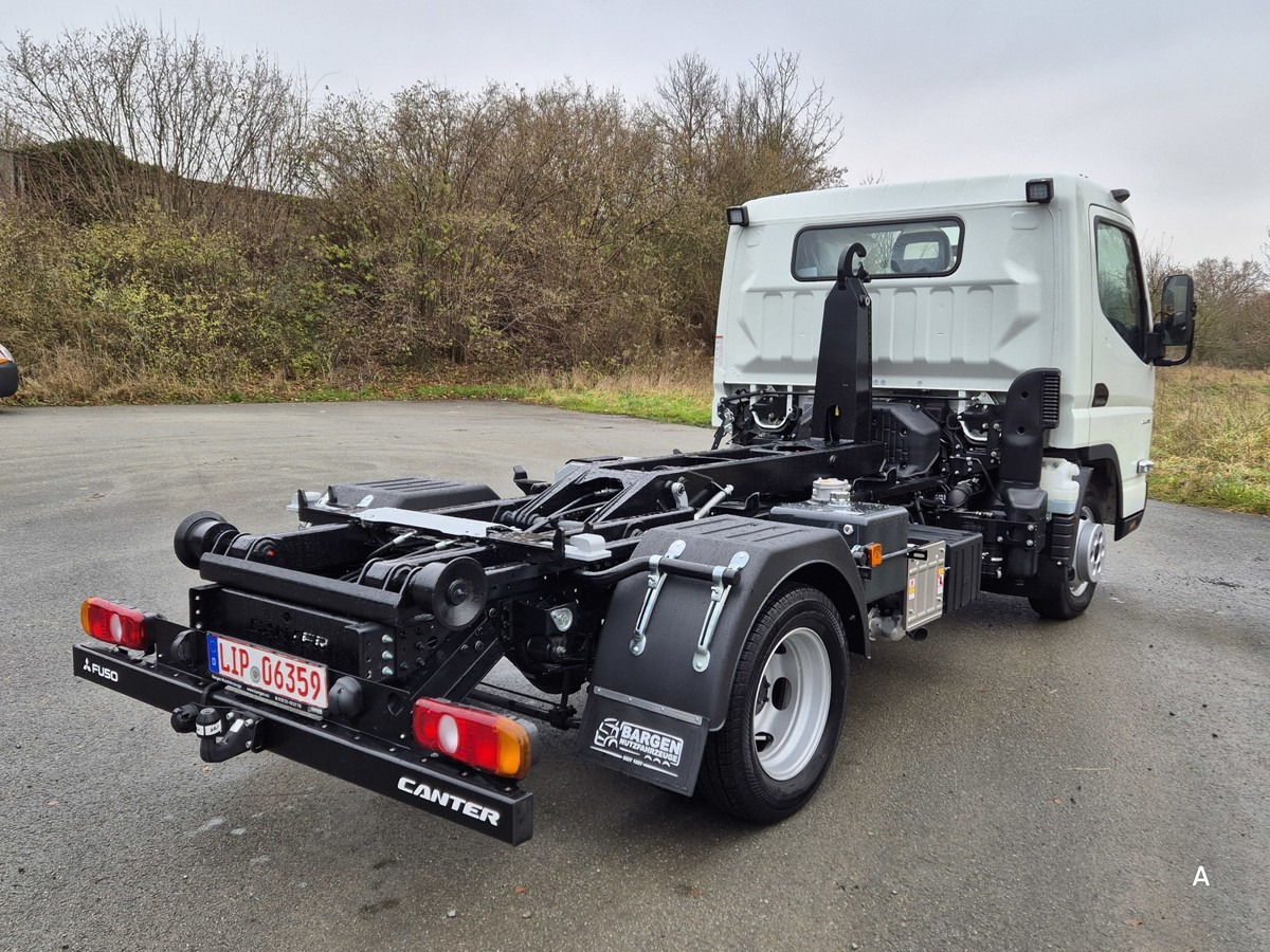 FUSO 3C15 Duonic Aut.City Abrollkipper AHK 3.5T - Hook-lift sunkvežimis: foto 5 FUSO 3C15 Duonic Aut.City Abrollkipper AHK 3.5T - Hook-lift sunkvežimis: foto 5