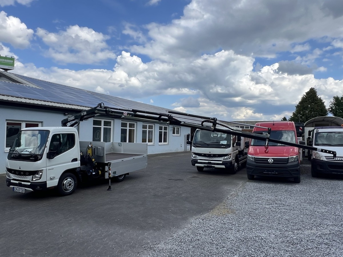 FUSO 3S15 Alu Pritsche 2.80m Ladekran Bohrgerät - Bortinis automobilis: foto 5 FUSO 3S15 Alu Pritsche 2.80m Ladekran Bohrgerät - Bortinis automobilis: foto 5