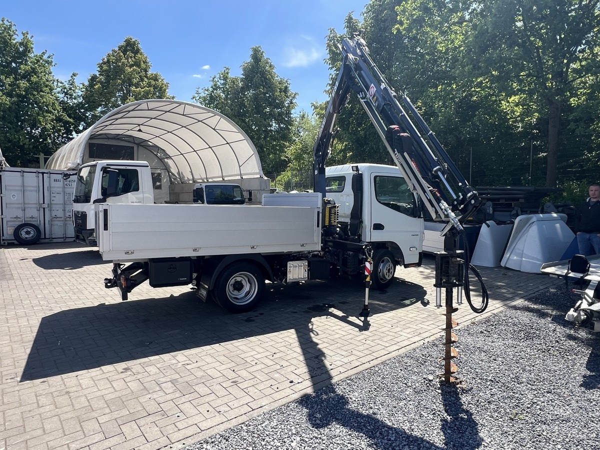 FUSO 3S15 Alu Pritsche 2.80m Ladekran Bohrgerät - Bortinis automobilis: foto 2 FUSO 3S15 Alu Pritsche 2.80m Ladekran Bohrgerät - Bortinis automobilis: foto 2