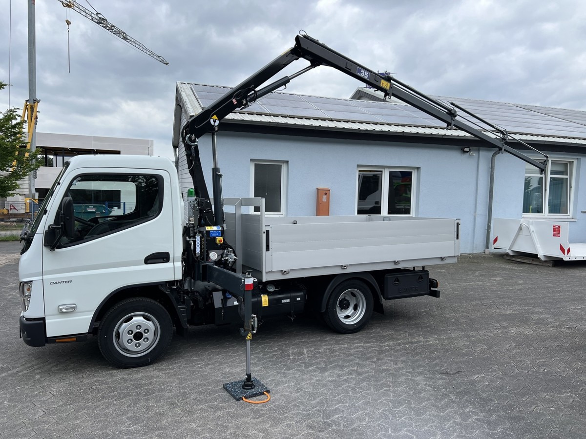 FUSO 3S15 Alu Pritsche 2.80m Ladekran - Bortinis automobilis: foto 2 FUSO 3S15 Alu Pritsche 2.80m Ladekran - Bortinis automobilis: foto 2