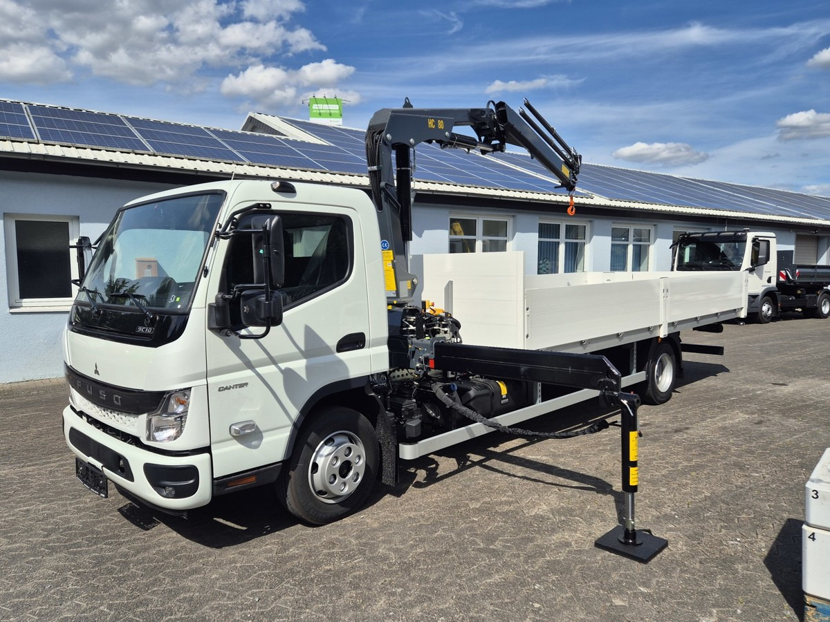 FUSO FUSO 9C18 Canter Alu Pritsche 5.5m Kran 3x hydr. - Bortinis automobilis: foto 4 FUSO FUSO 9C18 Canter Alu Pritsche 5.5m Kran 3x hydr. - Bortinis automobilis: foto 4