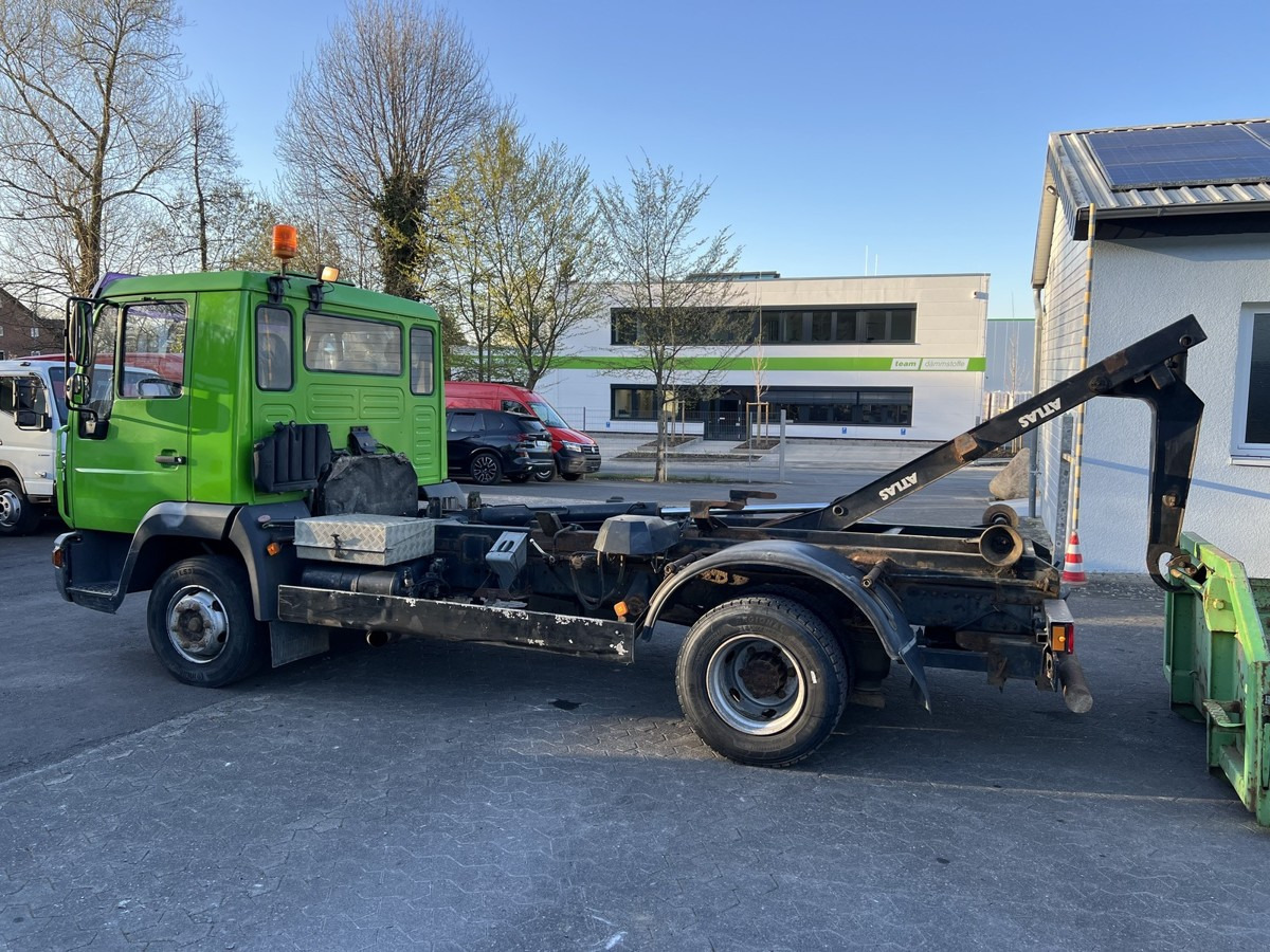 MAN 8.224 L2000 City Abrollkipper Atlas ARK52A inkl. - Hook-lift sunkvežimis: foto 3 MAN 8.224 L2000 City Abrollkipper Atlas ARK52A inkl. - Hook-lift sunkvežimis: foto 3