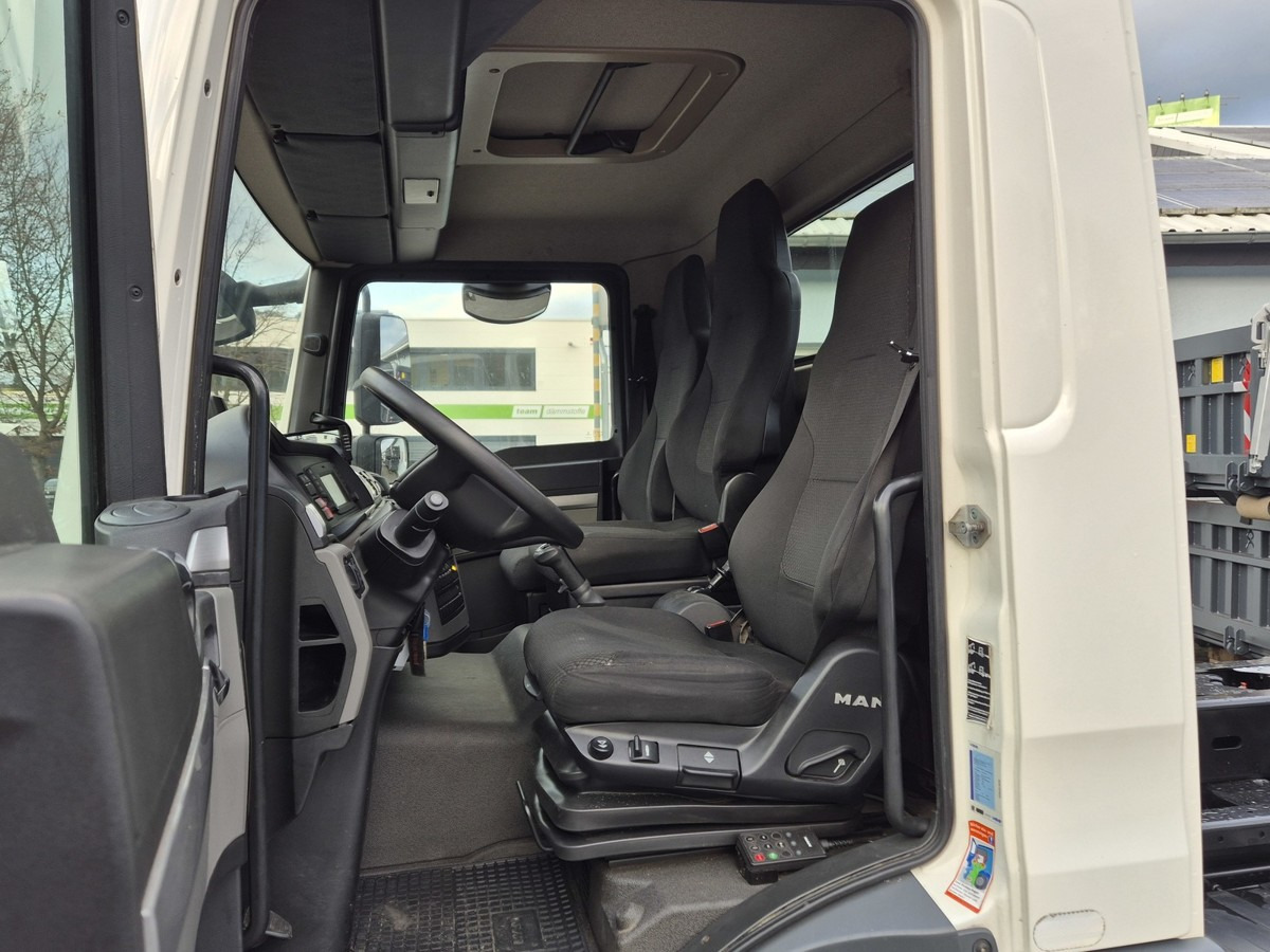 MAN TGL 12.250 BL City Abrollkipper AHK Euro 6 - Hook-lift sunkvežimis: foto 5 MAN TGL 12.250 BL City Abrollkipper AHK Euro 6 - Hook-lift sunkvežimis: foto 5