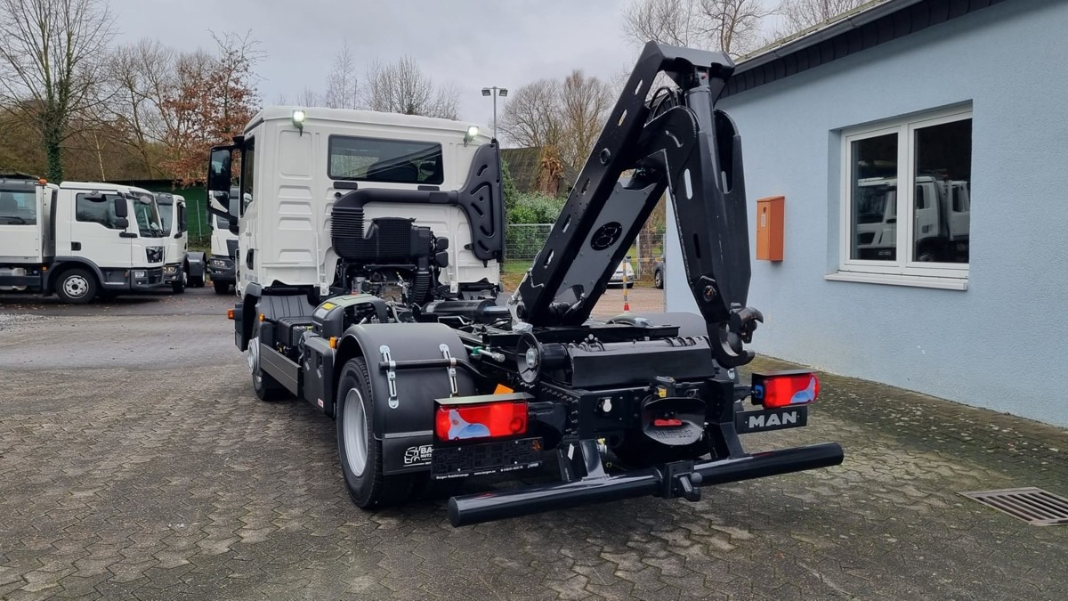 Hook-lift sunkvežimis MAN TGL 12.250 BL NEU City Abrollkipper Tipmatik: foto 17