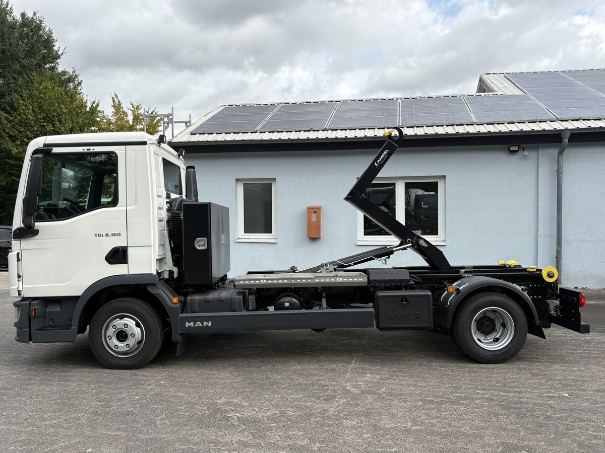 MAN TGL 8.160 BL City Abollkipper Schaltgetriebe - Hook-lift sunkvežimis: foto 2 MAN TGL 8.160 BL City Abollkipper Schaltgetriebe - Hook-lift sunkvežimis: foto 2