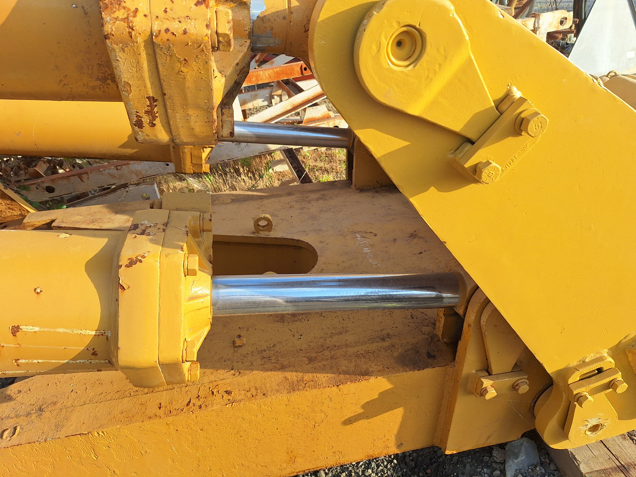 CATERPILLAR D9G-H - Purentuvas - Buldozeris: foto 4 CATERPILLAR D9G-H - Purentuvas - Buldozeris: foto 4