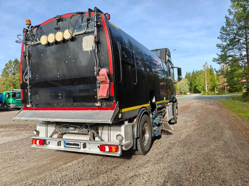Brock SL280/2 MB Actros 1833 - Gatvių šlavimo mašina: foto 3 Brock SL280/2 MB Actros 1833 - Gatvių šlavimo mašina: foto 3