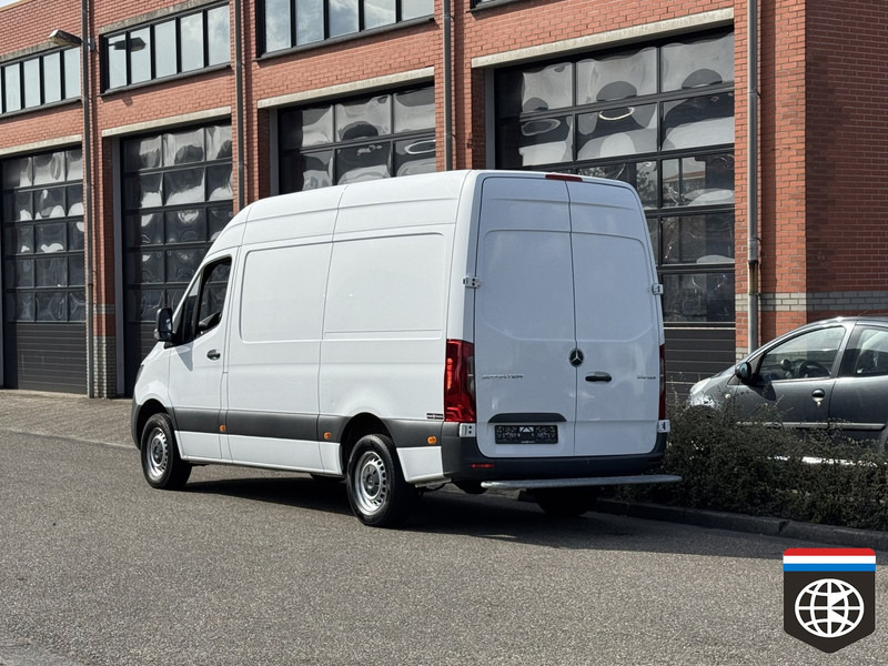 Mercedes-Benz Sprinter 315 RWD - Man - A/C - ACC - Mažas furgonas: foto 4 Mercedes-Benz Sprinter 315 RWD - Man - A/C - ACC - Mažas furgonas: foto 4