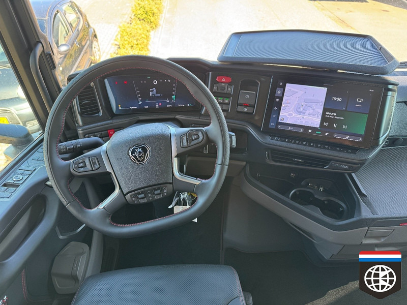 Scania 590 S King of the Road - FULL AIR - NEW - Vilkikas: foto 4 Scania 590 S King of the Road - FULL AIR - NEW - Vilkikas: foto 4