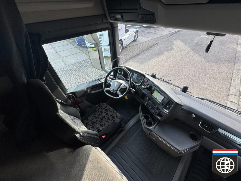 Scania R450 euro 6 D - Retarder - Night A/C - CLEAN TRUCK - full spoiler - Vilkikas: foto 3 Scania R450 euro 6 D - Retarder - Night A/C - CLEAN TRUCK - full spoiler - Vilkikas: foto 3