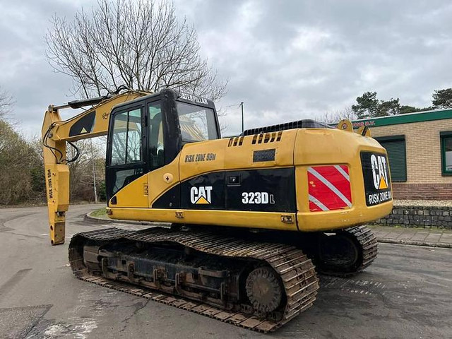 Caterpillar 323DL - 323 DL - 323D - Ekskavatorius: foto 2 Caterpillar 323DL - 323 DL - 323D - Ekskavatorius: foto 2