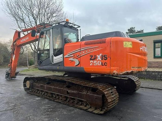 Hitachi ZX250LC-3 - ZX 250 LC - ZX250 - Ekskavatorius: foto 2 Hitachi ZX250LC-3 - ZX 250 LC - ZX250 - Ekskavatorius: foto 2