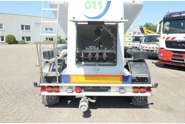 Feldbinder EUT 37.5, 1 Kammer, Luft-Lift, 27m³, SAF-Achsen - Puspriekabė cisterna: foto 5 Feldbinder EUT 37.5, 1 Kammer, Luft-Lift, 27m³, SAF-Achsen - Puspriekabė cisterna: foto 5