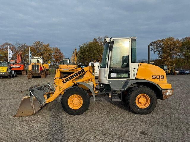 Liebherr L 509, 4+1 Schaufel, 3. Steuerkreis, Gabel - Ratinis krautuvas: foto 3 Liebherr L 509, 4+1 Schaufel, 3. Steuerkreis, Gabel - Ratinis krautuvas: foto 3