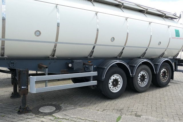 Menci SA 105/Lebensmittel Tank 32 cbm./12x auf Lager! - Puspriekabė cisterna: foto 3 Menci SA 105/Lebensmittel Tank 32 cbm./12x auf Lager! - Puspriekabė cisterna: foto 3