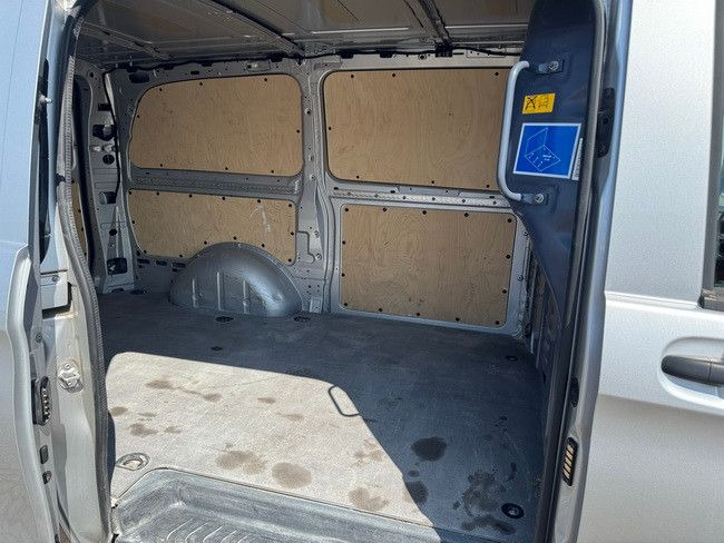 Mercedes-Benz 116 CDI VITO, Klima,91tkm,Trennwand, AHK,3. Sitz - Mažas furgonas: foto 5 Mercedes-Benz 116 CDI VITO, Klima,91tkm,Trennwand, AHK,3. Sitz - Mažas furgonas: foto 5
