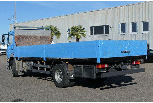 Mercedes-Benz 1824 L Axor 4x2, 3. Sitz, AHK, Gerüstbau, Klima - Platforminis/ Bortinis sunkvežimis: foto 5 Mercedes-Benz 1824 L Axor 4x2, 3. Sitz, AHK, Gerüstbau, Klima - Platforminis/ Bortinis sunkvežimis: foto 5