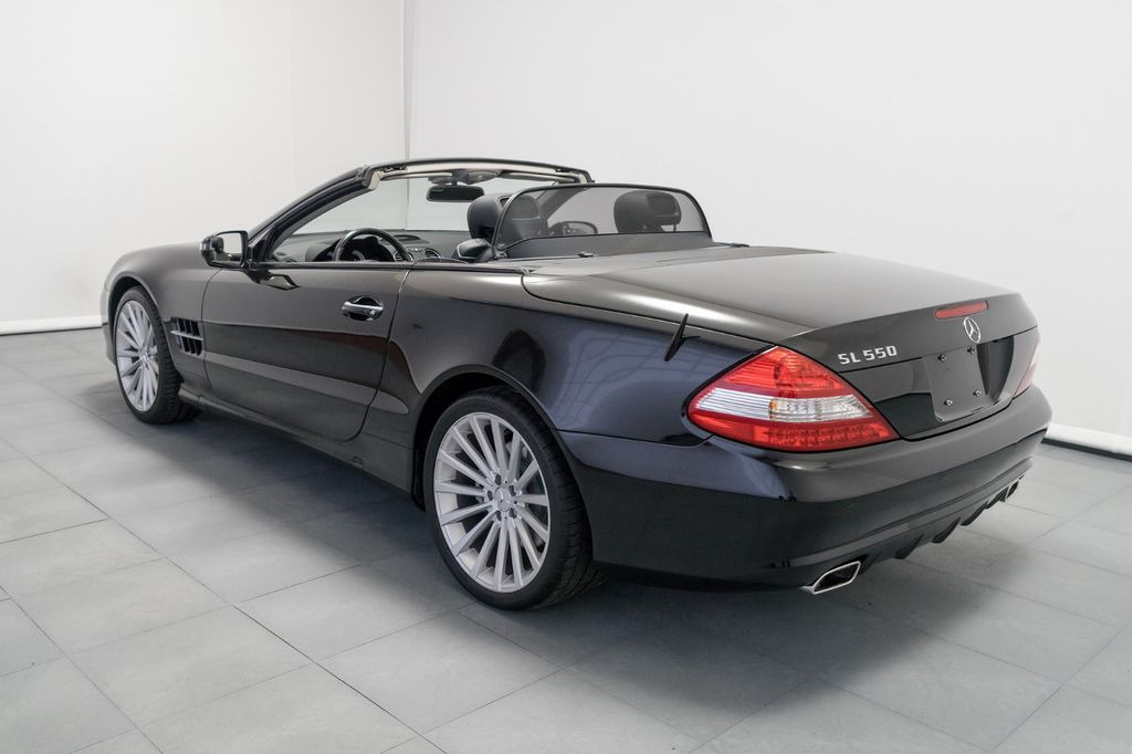 Mercedes-Benz SL 500/550, erst 39 Tkm., TOP Zustand/TÜV neu! - Lengvasis automobilis: foto 4 Mercedes-Benz SL 500/550, erst 39 Tkm., TOP Zustand/TÜV neu! - Lengvasis automobilis: foto 4