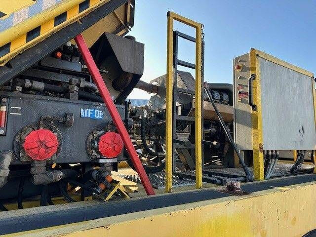 Schmidt CJS 914 Super, Kehrmaschine, Mercedes Motor - Gatvių šlavimo mašina: foto 4 Schmidt CJS 914 Super, Kehrmaschine, Mercedes Motor - Gatvių šlavimo mašina: foto 4