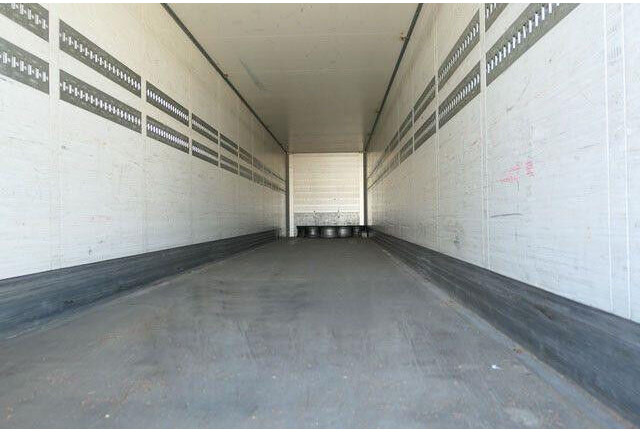 Schmitz Cargobull SKO 24/L 13.62 FP, Isoliert, Verzinkt, Luft-Lift - Furgonas puspriekabė: foto 3 Schmitz Cargobull SKO 24/L 13.62 FP, Isoliert, Verzinkt, Luft-Lift - Furgonas puspriekabė: foto 3