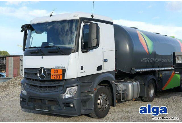 Mercedes-Benz 1846 Actros 4x2, Hydr., ADR, Leicht, Klima, Navi - Vilkikas: foto 1 Mercedes-Benz 1846 Actros 4x2, Hydr., ADR, Leicht, Klima, Navi - Vilkikas: foto 1