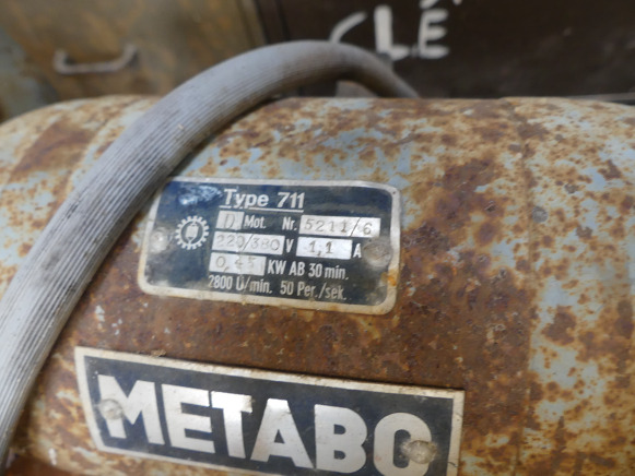 2 Tourets à meuler - Metalo apdirbimo staklės: foto 4 2 Tourets à meuler - Metalo apdirbimo staklės: foto 4