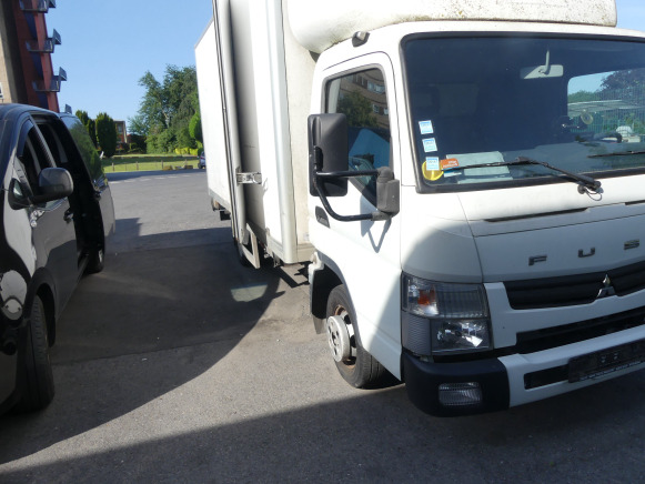 Camion Fourgon Mitsubishi Fuso Canter 3C13 (2013-72.543 km) - Furgonas sunkvežimis: foto 3 Camion Fourgon Mitsubishi Fuso Canter 3C13 (2013-72.543 km) - Furgonas sunkvežimis: foto 3