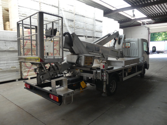 Camionnette nacelle Nissan Cabstar-Multitel MX 250 (2015-58.494 km) (VWASUFF24F5178387) - Autobokštelio: foto 3 Camionnette nacelle Nissan Cabstar-Multitel MX 250 (2015-58.494 km) (VWASUFF24F5178387) - Autobokštelio: foto 3