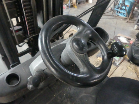 Chariot élévateur avec tète rotatif Linde H16D - Šakinis krautuvas: foto 5 Chariot élévateur avec tète rotatif Linde H16D - Šakinis krautuvas: foto 5