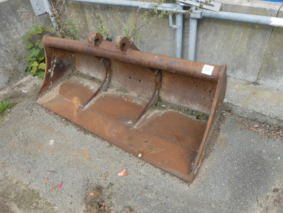 Godet pour bobcat - Krautuvo kaušas: foto 1 Godet pour bobcat - Krautuvo kaušas: foto 1