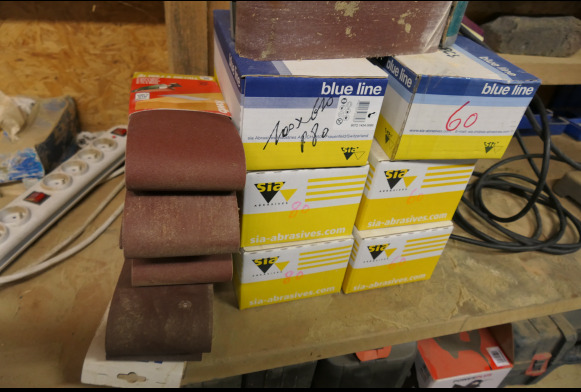 Ponceuse à bande Makita 9402 - Medžio apdirbimo staklės: foto 5 Ponceuse à bande Makita 9402 - Medžio apdirbimo staklės: foto 5