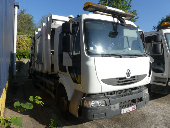REF:1387 - Camion poubelle Renault Midlum 270DXI (2011-189.728 km) - Šiukšliavežis: foto 2 REF:1387 - Camion poubelle Renault Midlum 270DXI (2011-189.728 km) - Šiukšliavežis: foto 2